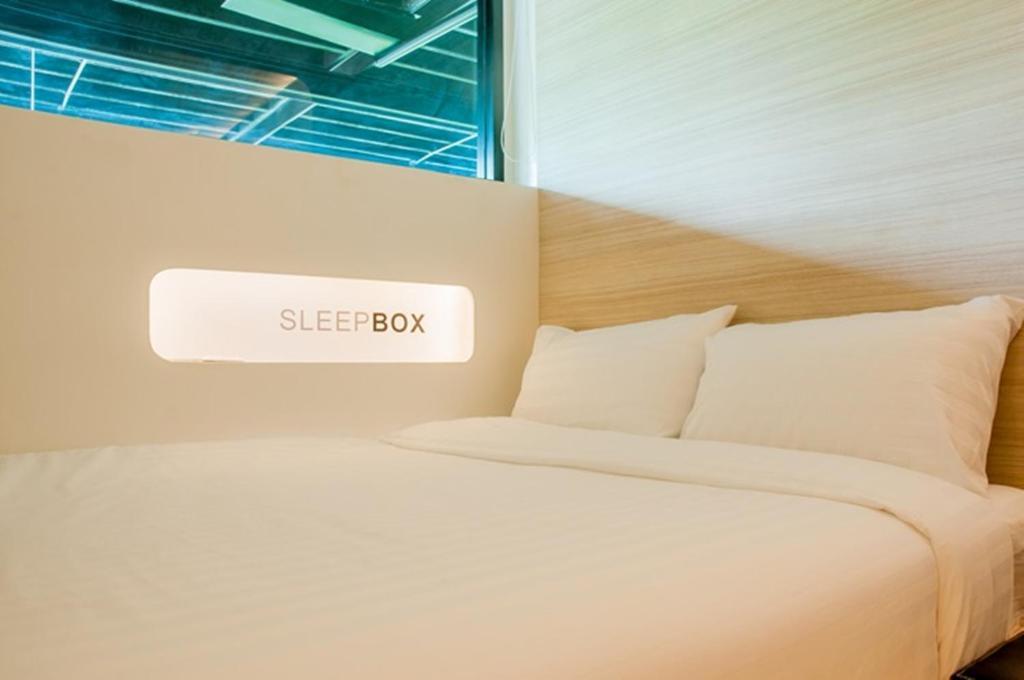 Khách sạn Sleepbox Chiangmai 2*