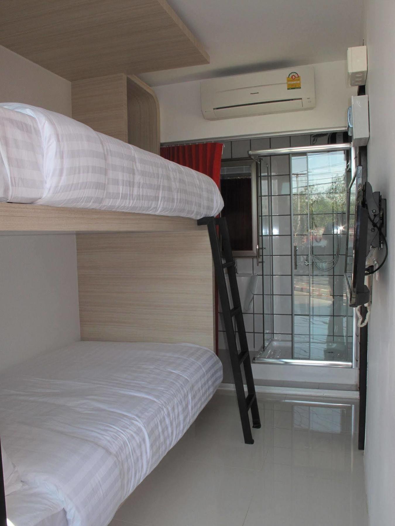 Sleepbox Chiangmai Khách sạn 2*